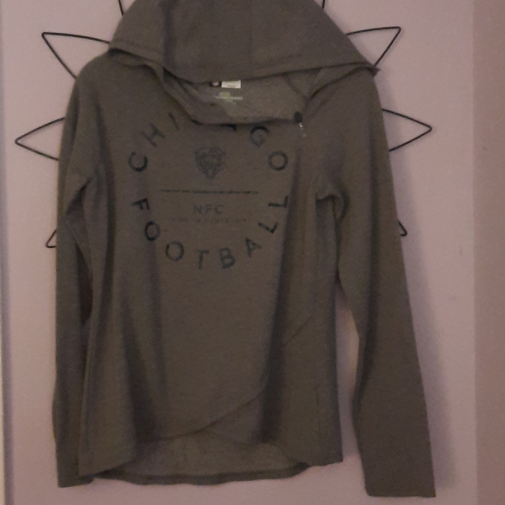 Womens S sternum zip NFC CHICAGO BEARS